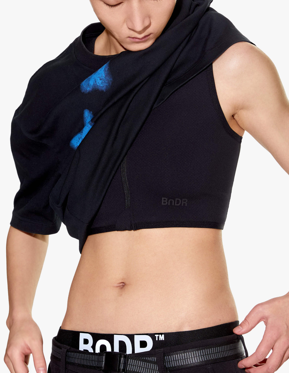 Chest Binder model 04